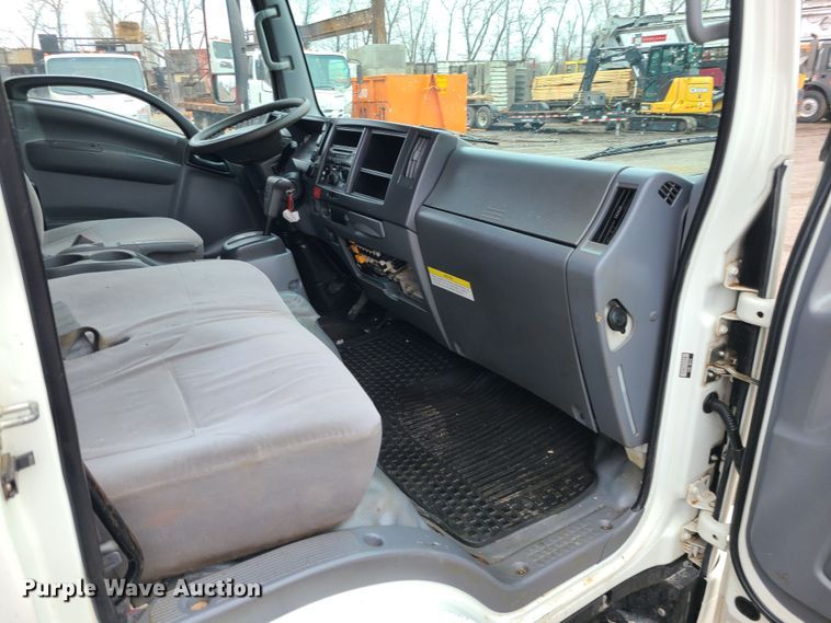 image for item LH9961 2016 Isuzu NPR  flatbed truck