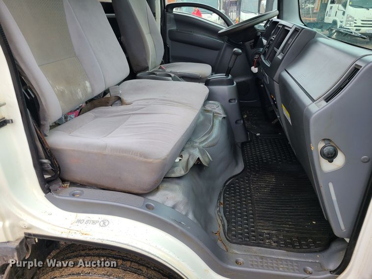 image for item LH9961 2016 Isuzu NPR  flatbed truck