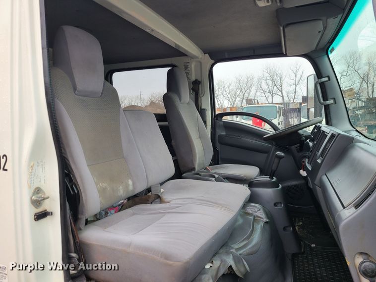 image for item LH9961 2016 Isuzu NPR  flatbed truck