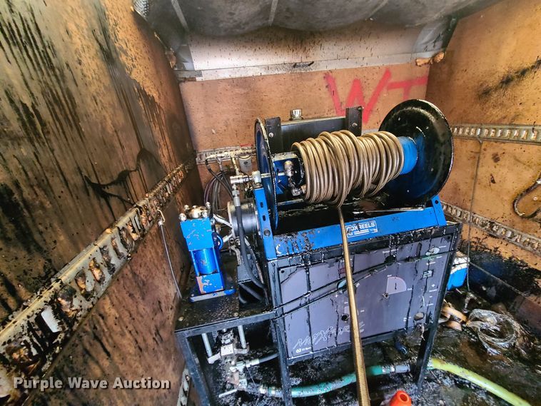 image for item LH9962 2018 Isuzu NPR  box truck