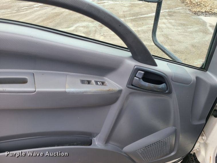 image for item LH9962 2018 Isuzu NPR  box truck