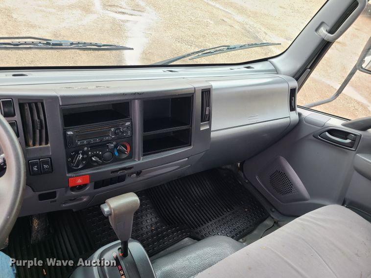 image for item LH9962 2018 Isuzu NPR  box truck