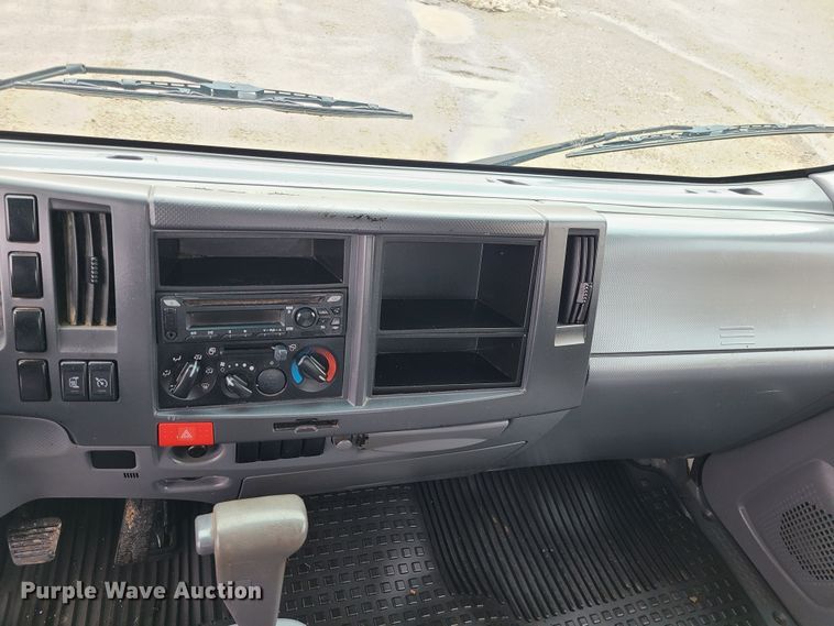 image for item LH9962 2018 Isuzu NPR  box truck