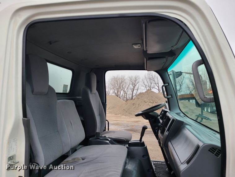 image for item LH9962 2018 Isuzu NPR  box truck