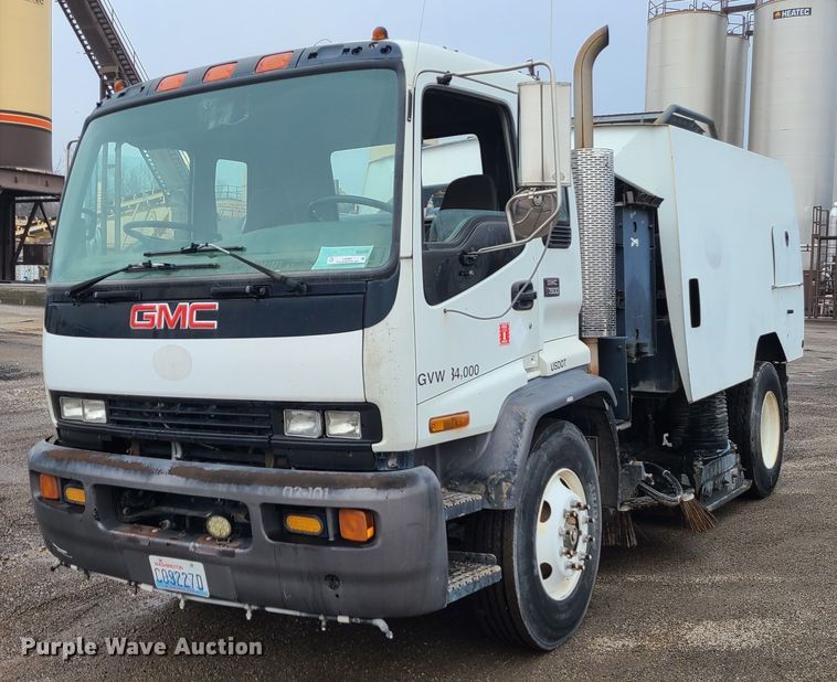 image for item LH9963 2002 GMC T7500  street sweeper truck