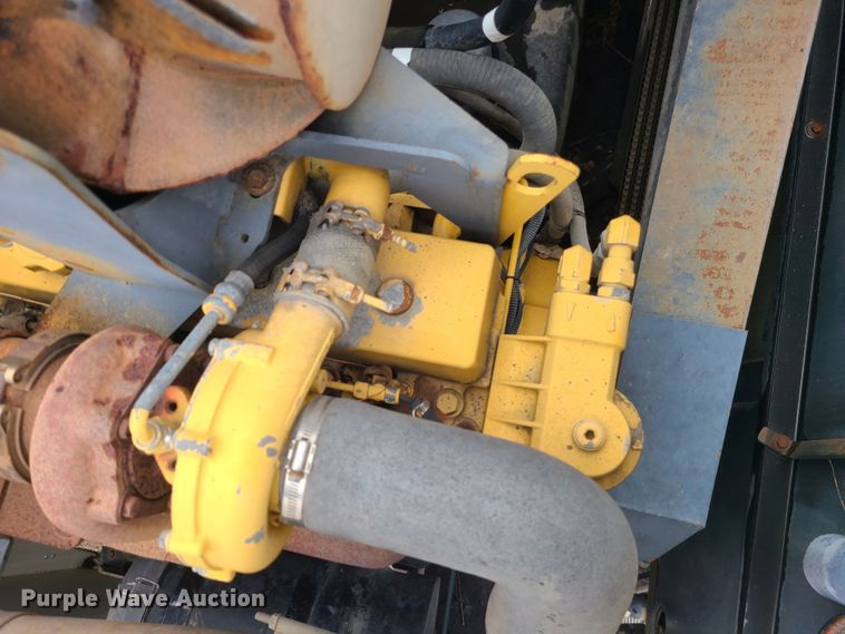 image for item LH9963 2002 GMC T7500  street sweeper truck