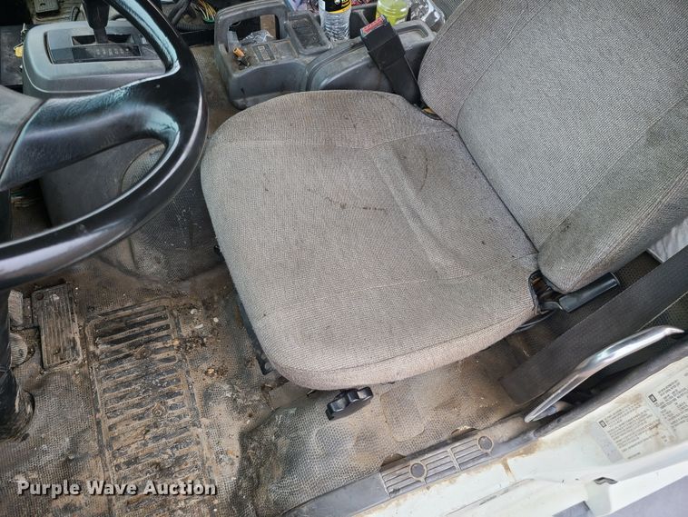 image for item LH9963 2002 GMC T7500  street sweeper truck