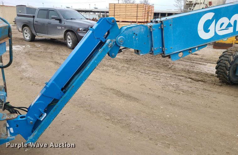 image for item LH9981 2007 Genie S-65  boom lift