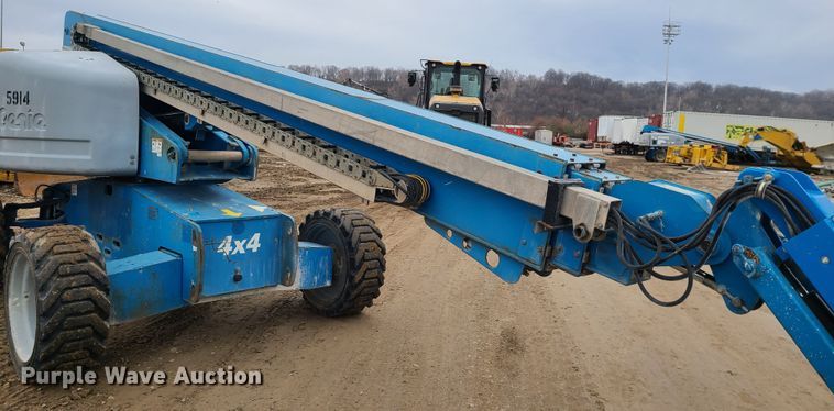 image for item LH9981 2007 Genie S-65  boom lift