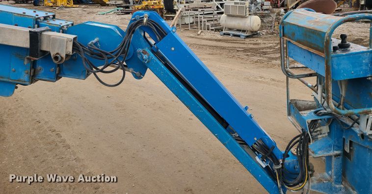 image for item LH9981 2007 Genie S-65  boom lift