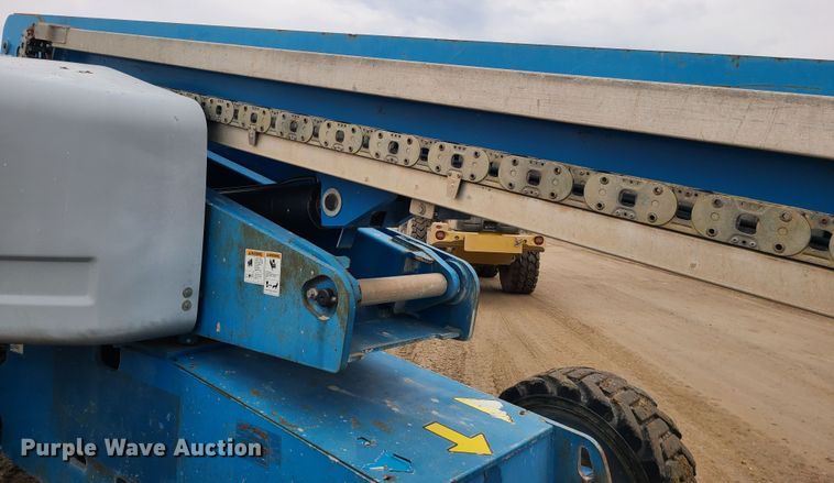 image for item LH9981 2007 Genie S-65  boom lift