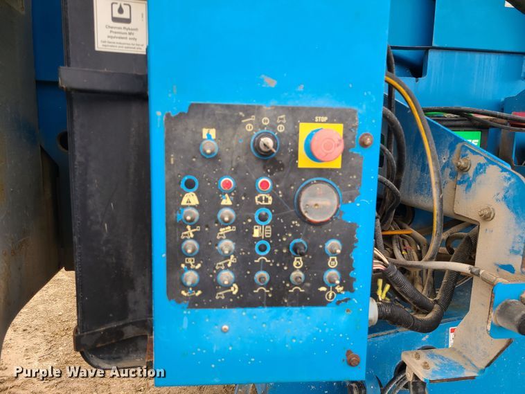 image for item LH9981 2007 Genie S-65  boom lift