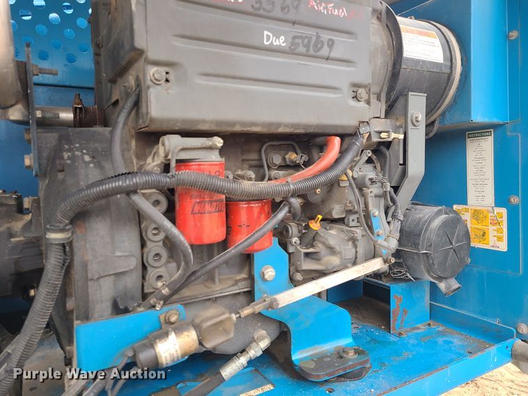 image for item LH9981 2007 Genie S-65  boom lift