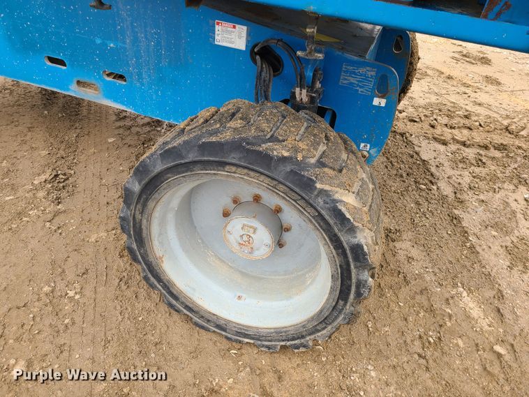 image for item LH9981 2007 Genie S-65  boom lift