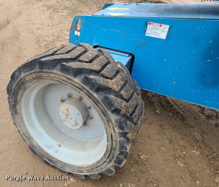 image for item LH9981 2007 Genie S-65  boom lift