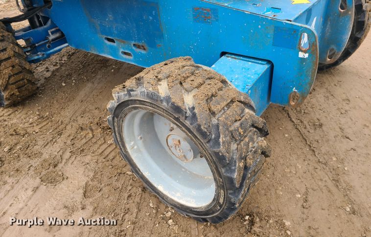 image for item LH9981 2007 Genie S-65  boom lift