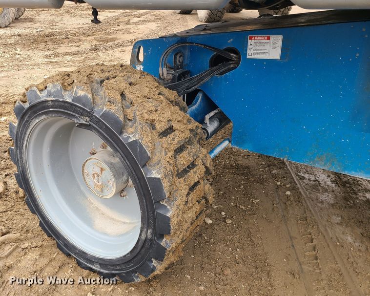 image for item LH9981 2007 Genie S-65  boom lift