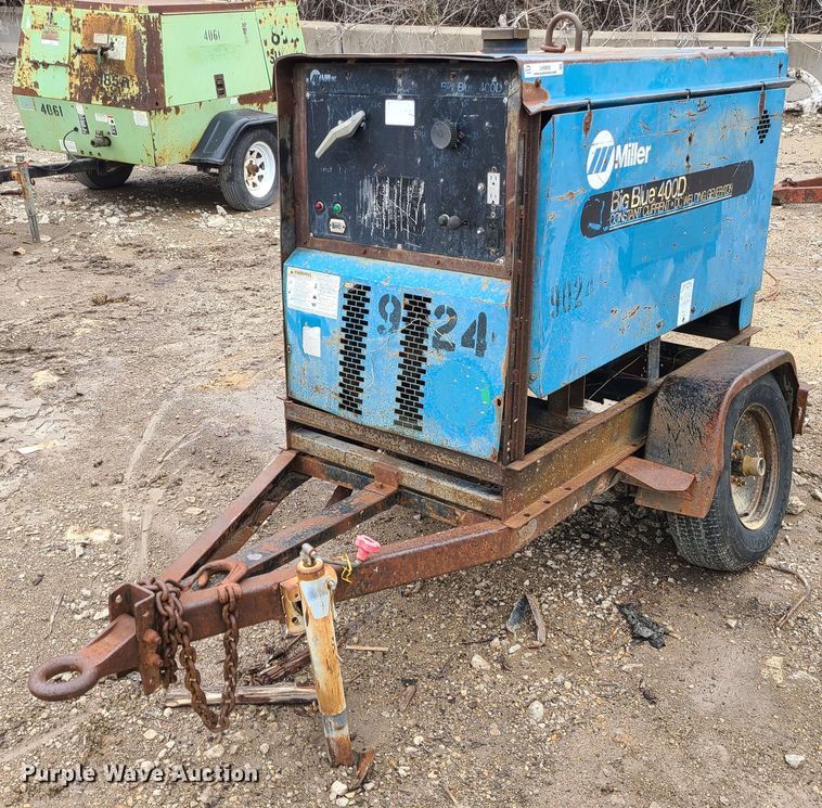 image for item LH9983 Miller Big Blue 400D  welder/generator