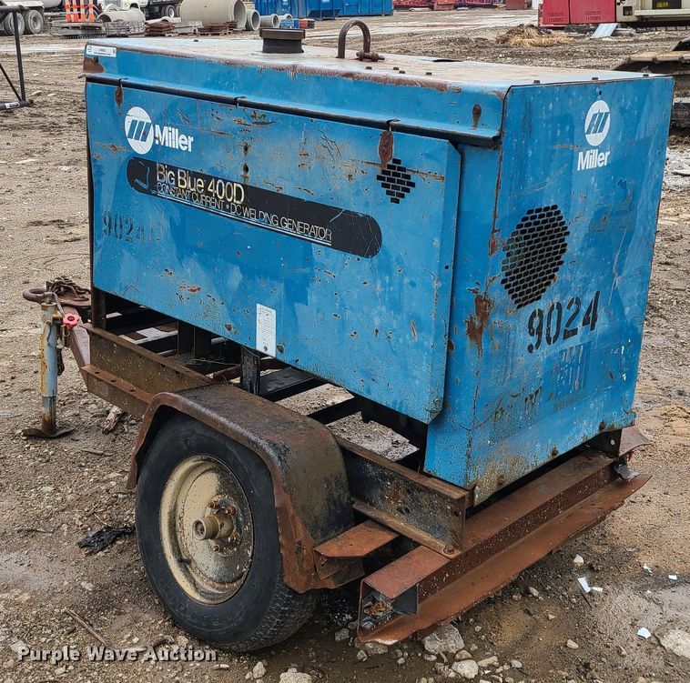 image for item LH9983 Miller Big Blue 400D  welder/generator