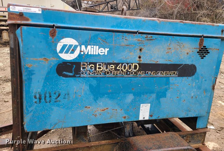 image for item LH9983 Miller Big Blue 400D  welder/generator