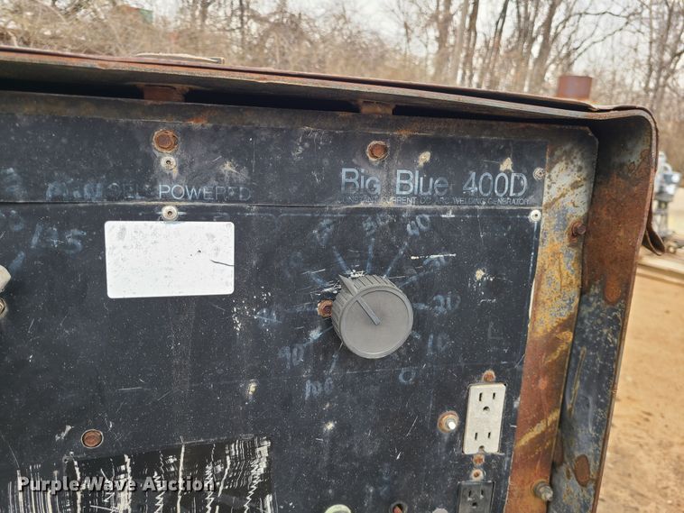 image for item LH9983 Miller Big Blue 400D  welder/generator