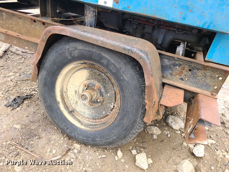 image for item LH9983 Miller Big Blue 400D  welder/generator