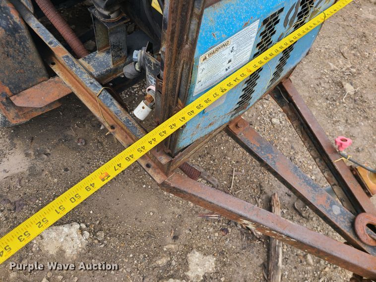 image for item LH9983 Miller Big Blue 400D  welder/generator