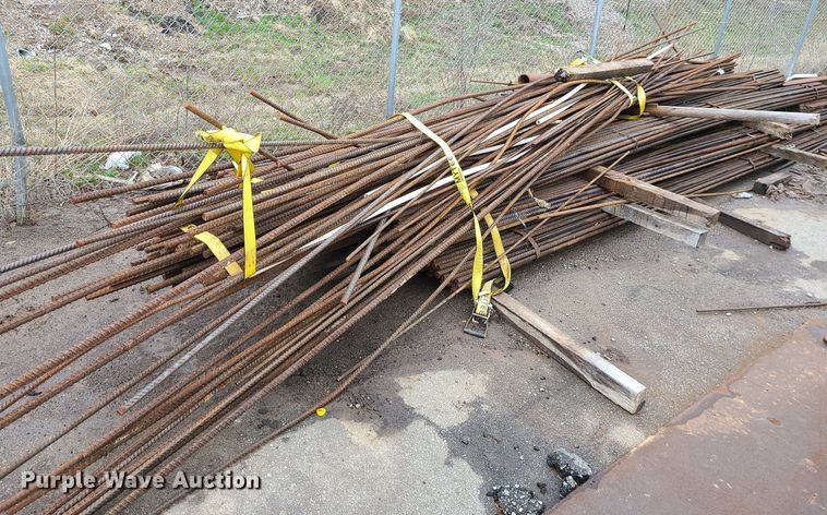 image for item LI9012 Approximately 360 20' L x 1" diameter rebar