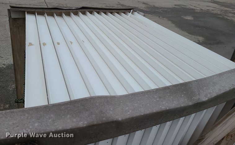 image for item LI9013 (29) 4' x 4' windows