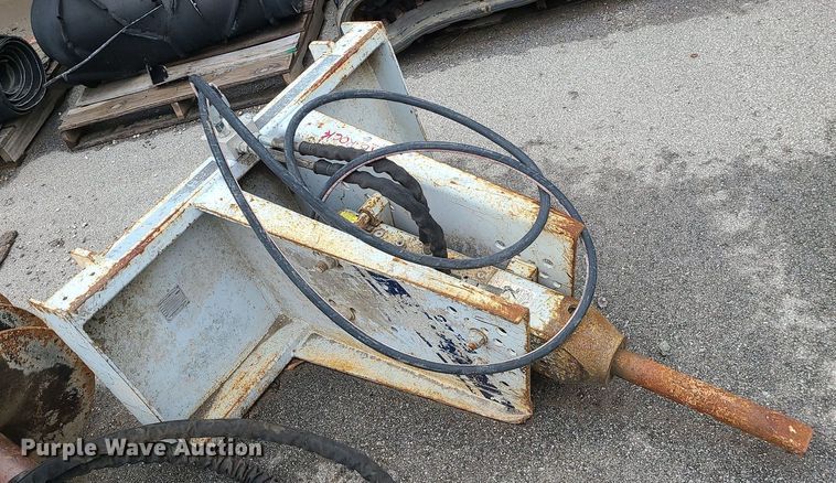 image for item LI9014 Kent FX45  skid steer breaker