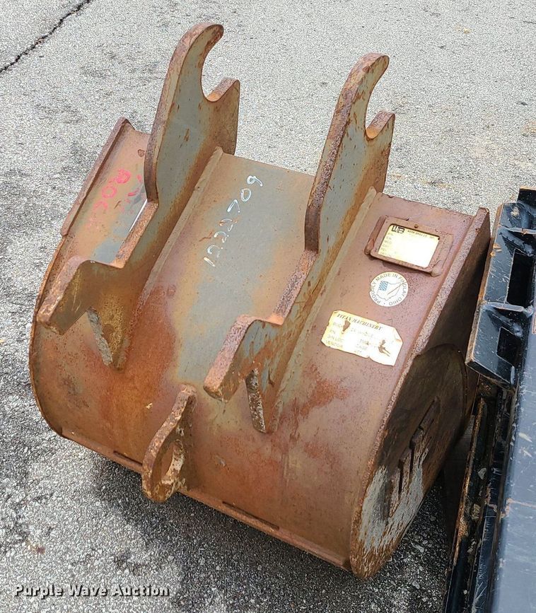 image for item LI9015 Werk-Brau 3010845OP  excavator bucket