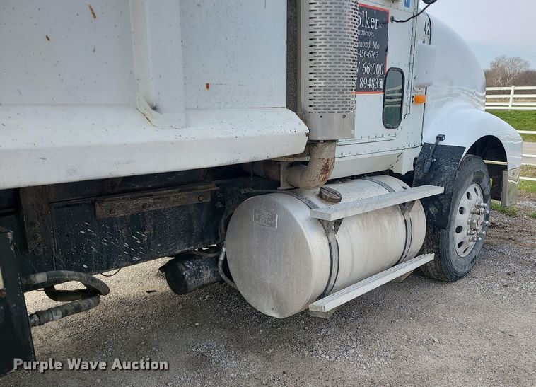 image for item LI9019 1991 International 9400  dump truck