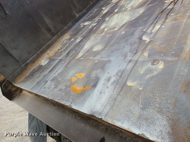 image for item LI9019 1991 International 9400  dump truck