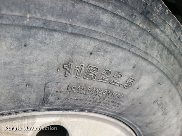 image for item LI9019 1991 International 9400  dump truck