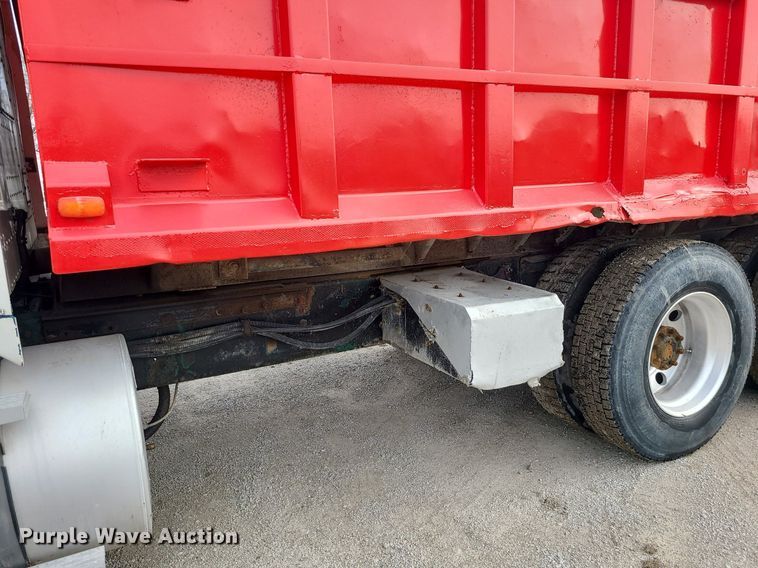 image for item LI9022 1992 International 9400  dump truck