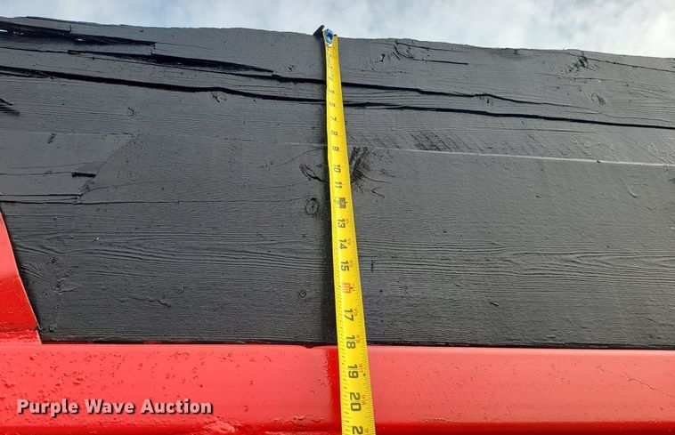 image for item LI9022 1992 International 9400  dump truck