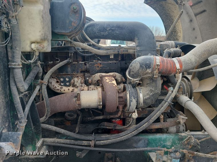 image for item LI9022 1992 International 9400  dump truck