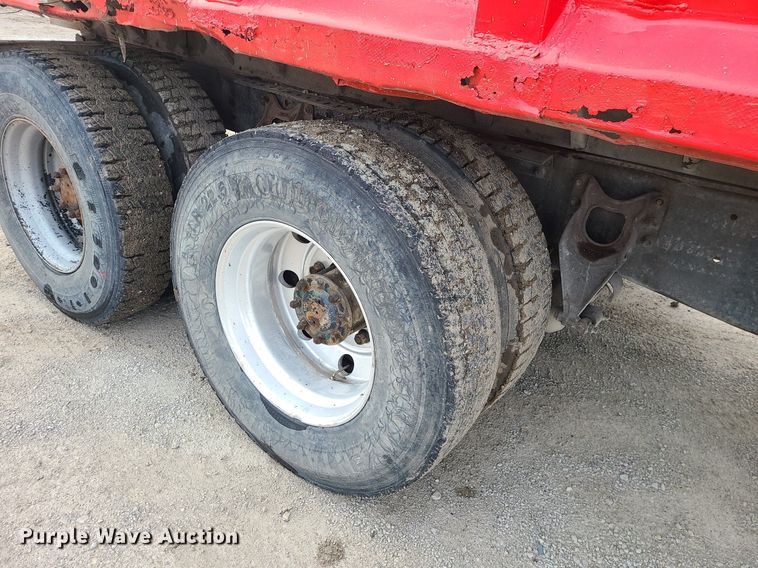 image for item LI9022 1992 International 9400  dump truck