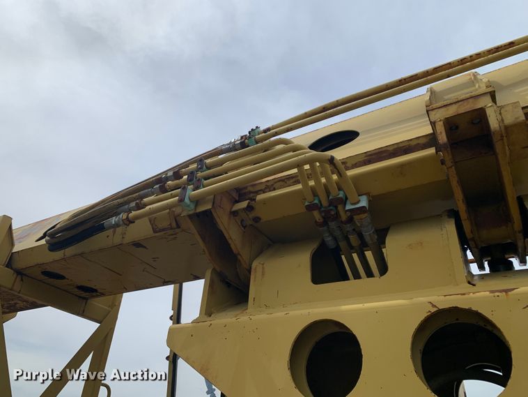 image for item LI9130 Gradall G3WD  wheeled excavator