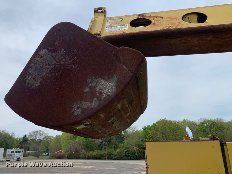 image for item LI9130 Gradall G3WD  wheeled excavator