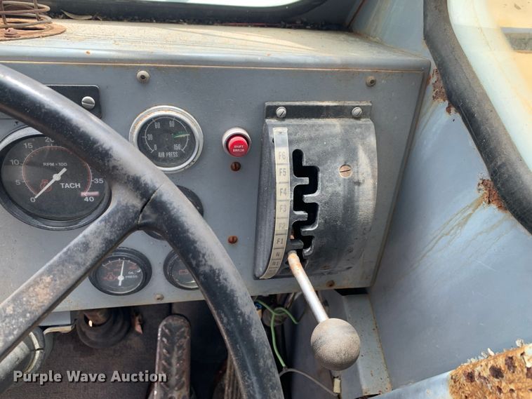 image for item LI9130 Gradall G3WD  wheeled excavator