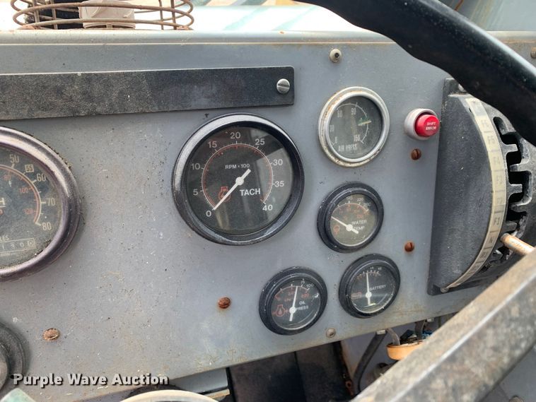 image for item LI9130 Gradall G3WD  wheeled excavator