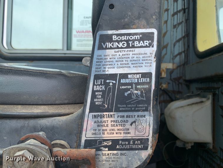 image for item LI9130 Gradall G3WD  wheeled excavator