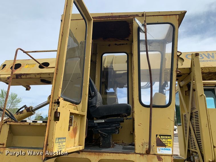 image for item LI9130 Gradall G3WD  wheeled excavator