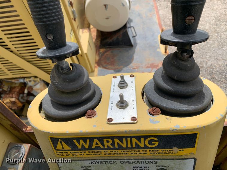 image for item LI9130 Gradall G3WD  wheeled excavator