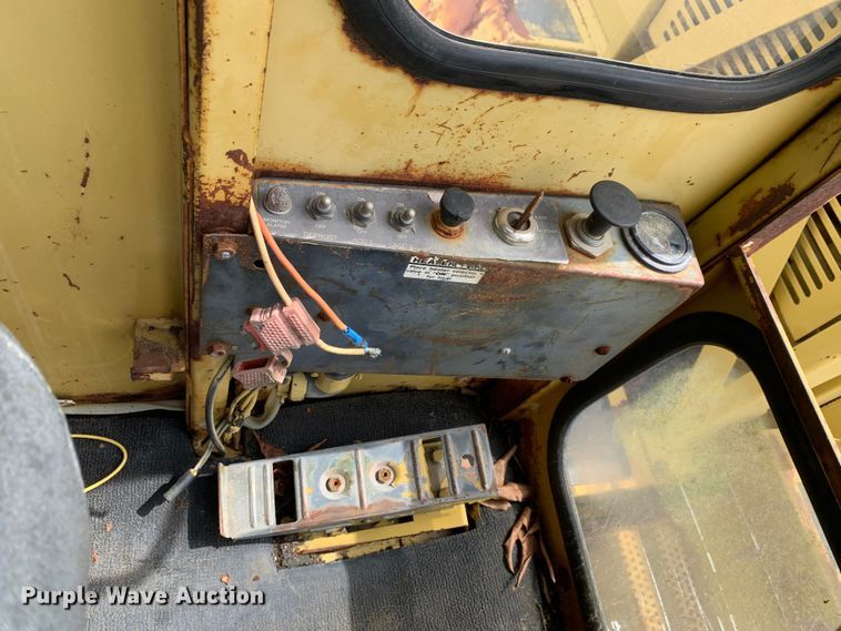 image for item LI9130 Gradall G3WD  wheeled excavator