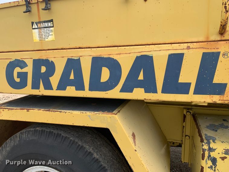 image for item LI9130 Gradall G3WD  wheeled excavator
