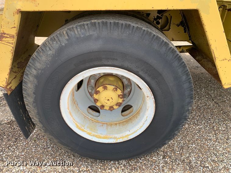 image for item LI9130 Gradall G3WD  wheeled excavator