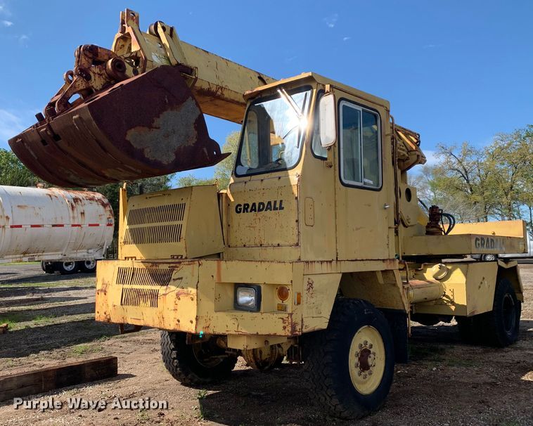 image for item LI9131 Gradall G3WD  wheeled excavator