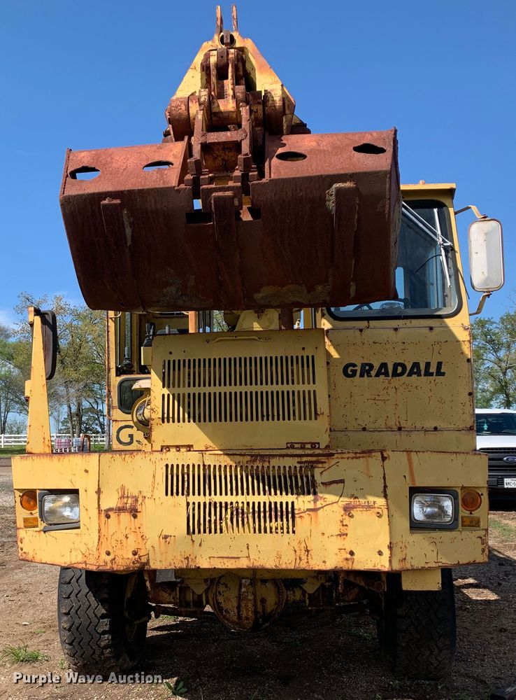 image for item LI9131 Gradall G3WD  wheeled excavator